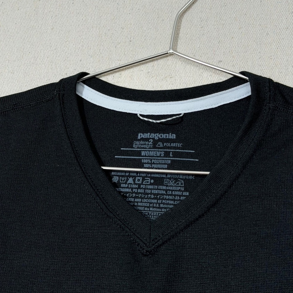 Patagonia Capilene 2 Base Layer Women L Black Long Sleeve V-Neck Polartec top - Picture 8 of 10
